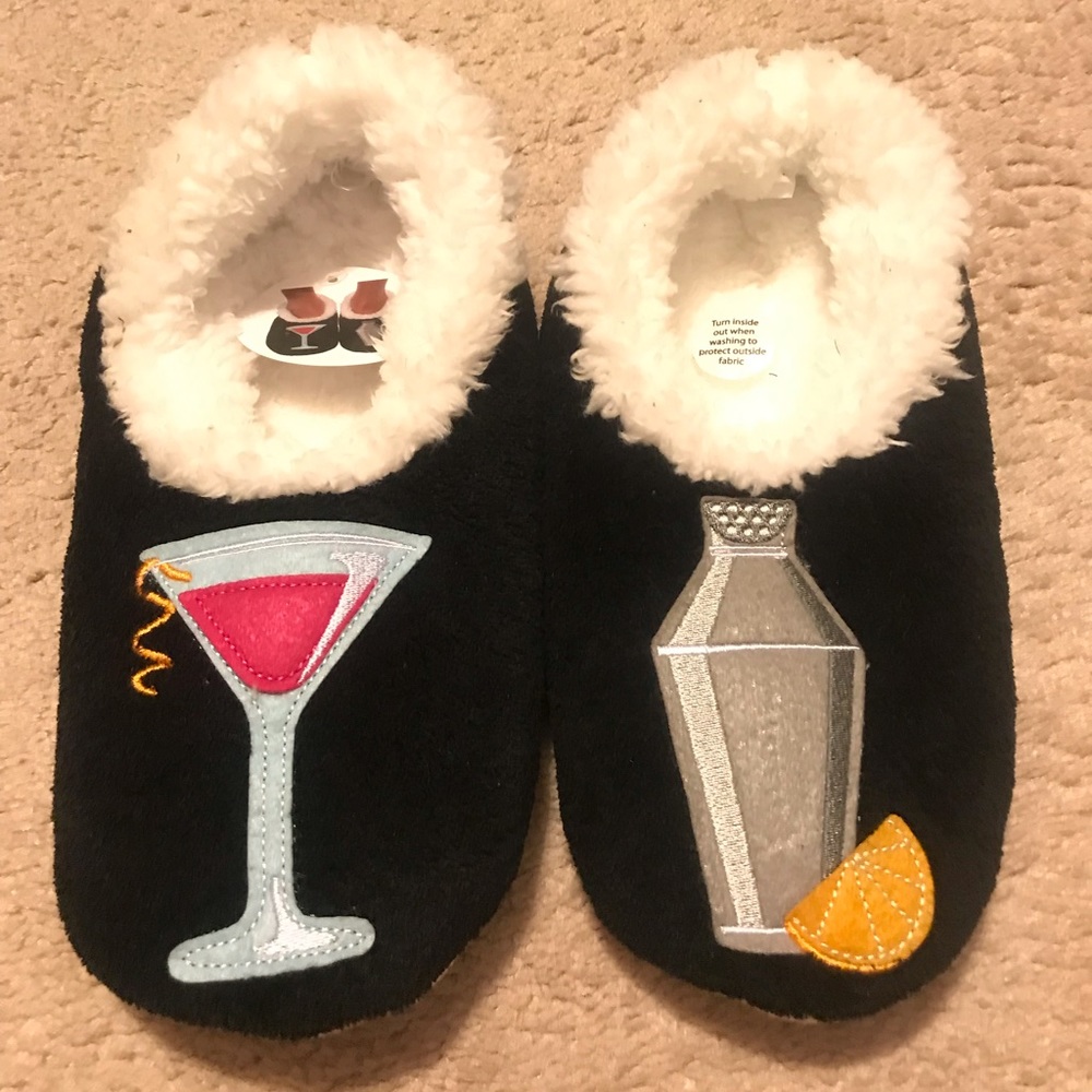 Snoozies slippers with martini shaker medium
